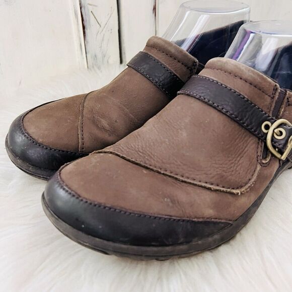 Merrell Dassie Char Brown Leather Side Buckle Slip on Performance Footwear - 9.5 - Picture 2 of 8